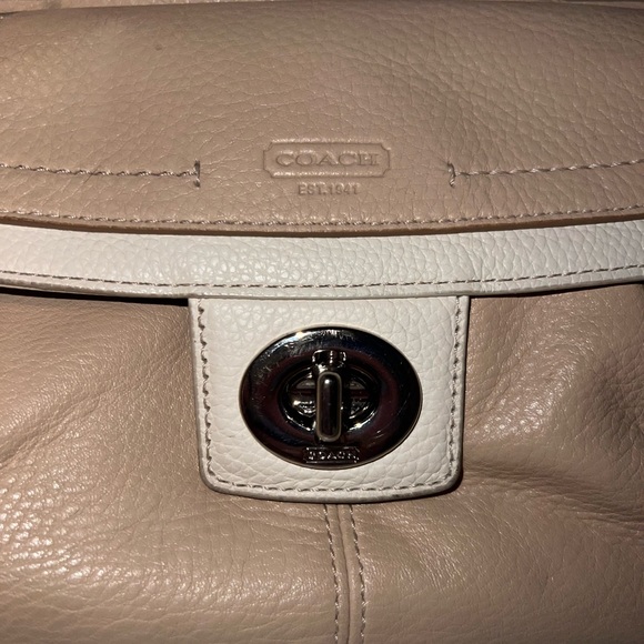 COACH Pebbled Penelope Leather Satchel Bag/Purse B-1282-F-19044 - Picture 4 of 10